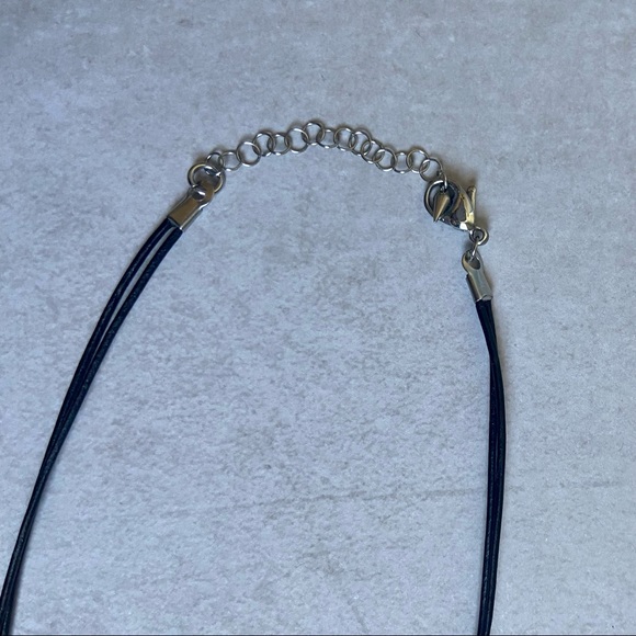 Leather beaded necklace - Picture 4 of 4